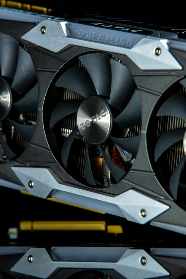 Rtx 4060 contre 4060 Ti : performance et choix éclairé